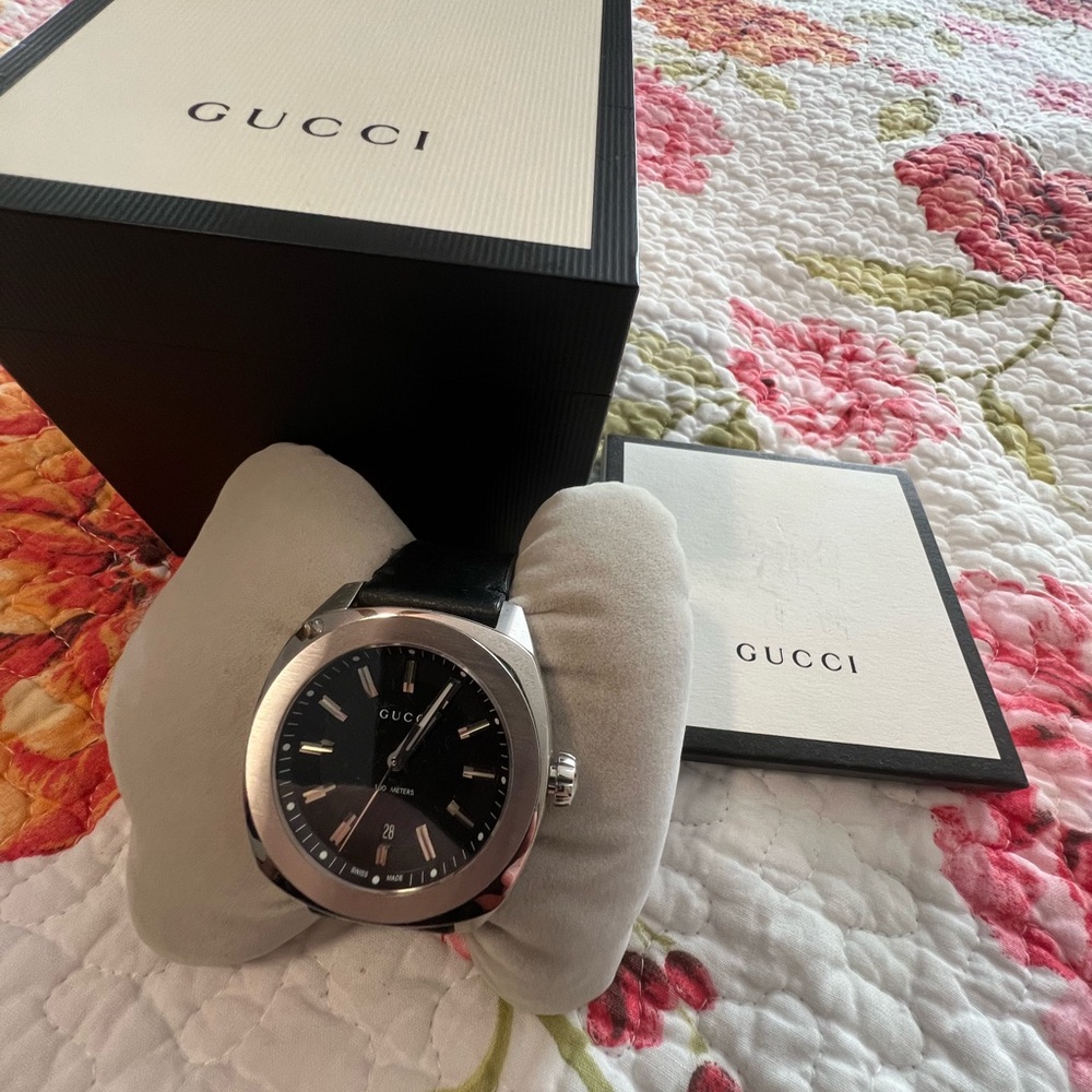 Gucci Black and Silver Watch